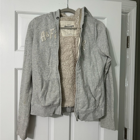 Abercrombie zipper down large size - Picture 2 of 2